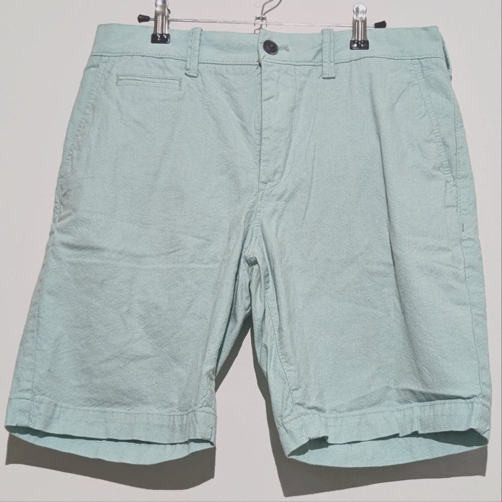 Express Men’s Stretch Bermuda Shorts – Muted Light Blue – Casual Comfort & Style